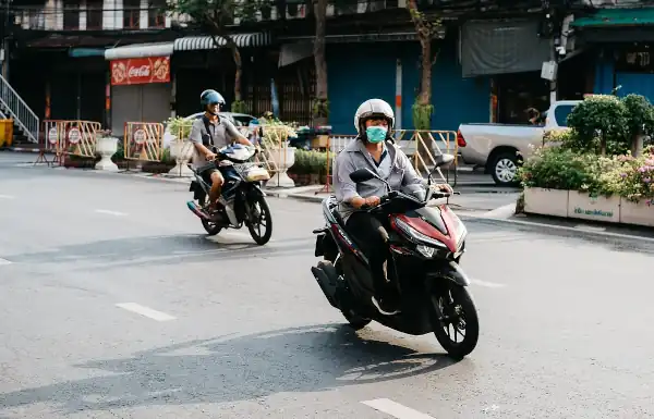 bahaya tidak memakai jaket saat naik motor