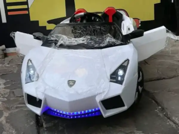 mobil aki lamborghini