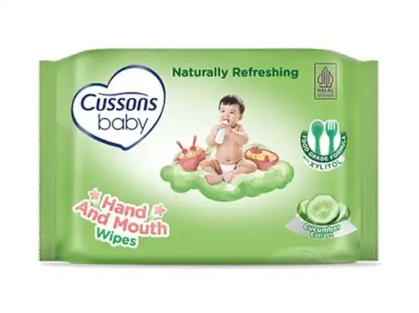 tisu basah bayi cussons baby hand and mouth wipes